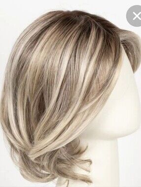 RACHEL WELCH CROWD PLEASER WIG SS ICED LATTE MACCHIATO